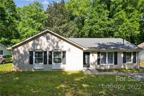 5018 Farm Pond Lane
