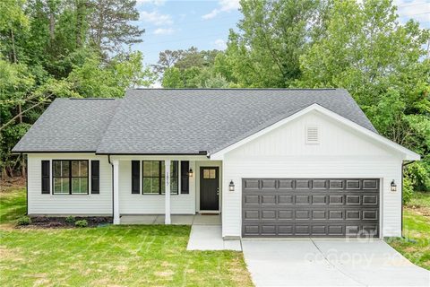 1817 Falconhurst Drive sold home in Westbourne, Charlotte, NC