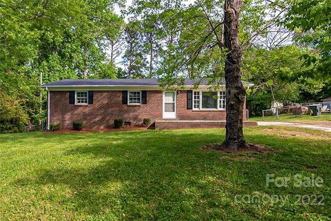 3008 Briarwood Lane sold home in Maplecrest, Gastonia, NC