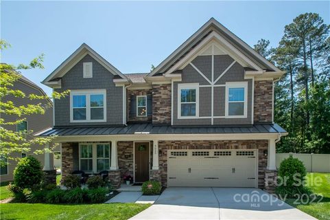 9025 Manor Oak Court sold home in Manor at Oakhaven, Charlotte, NC