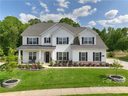 911 Harlow S Crossing Drive sold home in Matthews, SC
