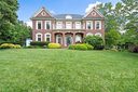 738 Hampshire Hill Road sold home in Matthews, SC