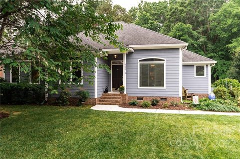 6606 Shaftesbury Road 5 sold home in Crown Colony, Charlotte, NC