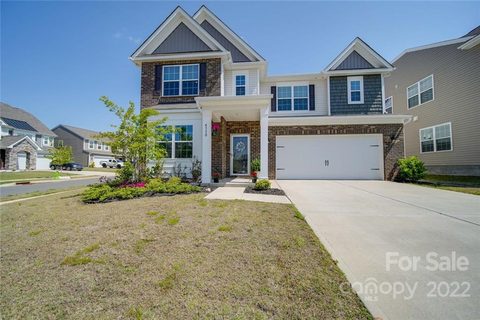 4330 Coachwhip Avenue