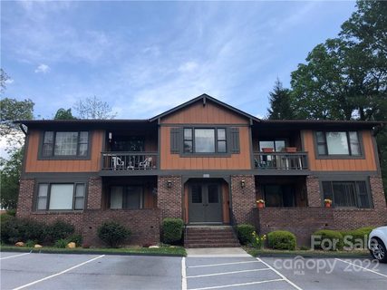 1735 B Haywood Manor Drive