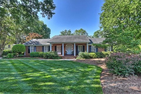 5547 Lansing Drive