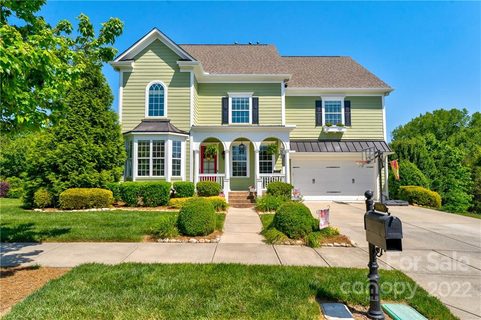 15505 Country Lake Drive