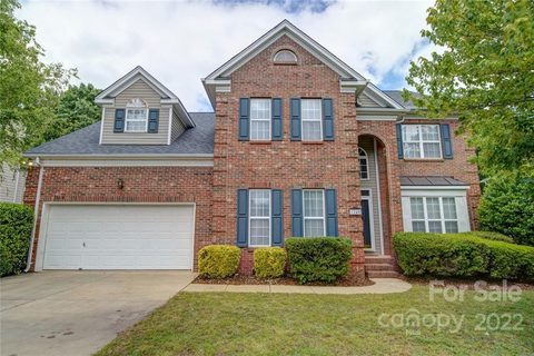 1240 Blackstone Court