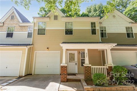 527 Doughton Lane