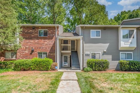2901 Heathstead Place