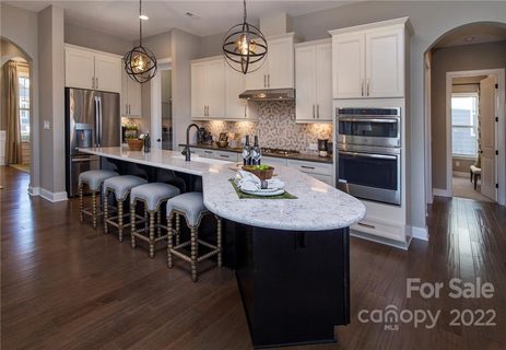 2224 Excalibur Drive 5