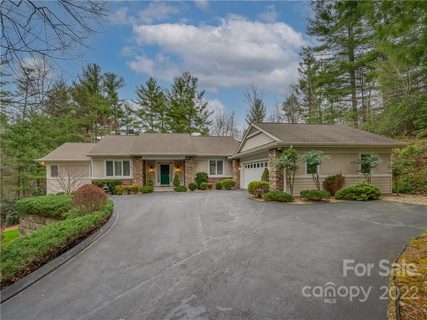 316 Sweetbriar Drive