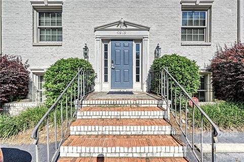 4919 Park Road D sold condo in Selwyn Commons, Charlotte, NC