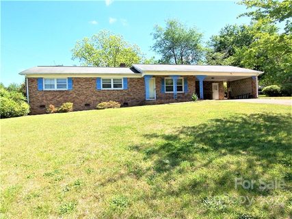 816 Surry Drive