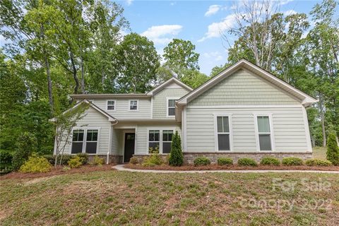 1675 Gaston Day School Road sold home in Hearthstone, Gastonia, NC
