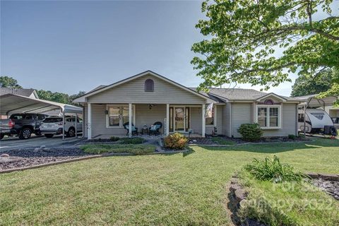 1105 Laurel Woods Drive sold home in Laurel Woods, Gastonia, NC
