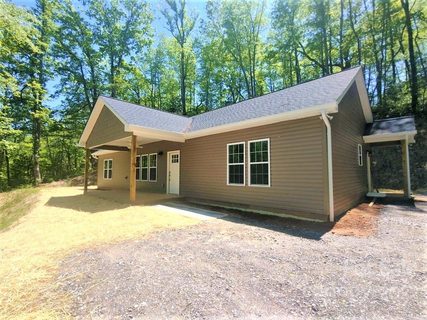201 Woodhaven Estates 13 sold home in Woodhaven Estates, Sylva, NC