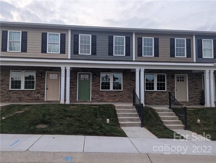 1584 Oak Leaf Drive unit C