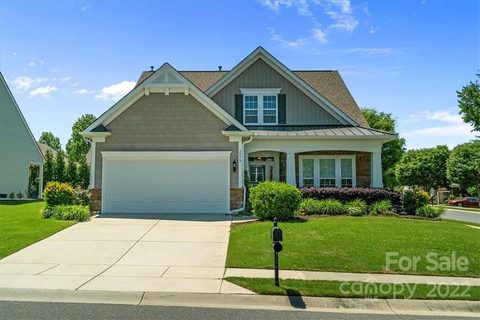 2070 Belair Drive