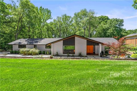 2130 Valencia Terrace sold home in Town And Country Estates, Charlotte, NC