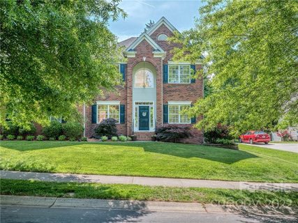 16013 Glen Miro Drive