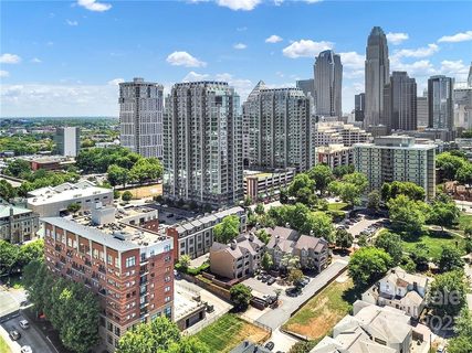 715 N Church Street 208