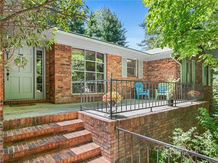 9 Grenadier Court sold home in Challedon, Candler, NC