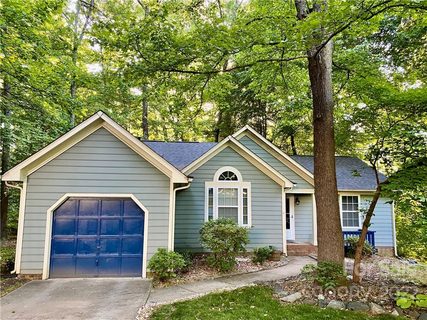 3704 Peakwood Court