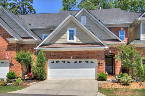 905 Ospre Lane
