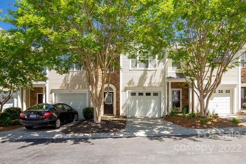 1720 Kashmir White Lane