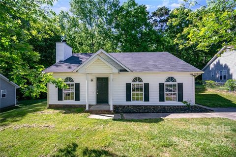 5820 Silver Eagle Drive sold home in Eagle Nest, Charlotte, NC