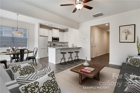 3738 Yorkshire Place 52