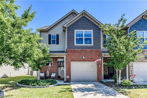 6017 Sweetbay Lane