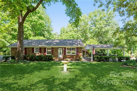 10529 Lorelei Place sold home in Butterfield, Charlotte, NC