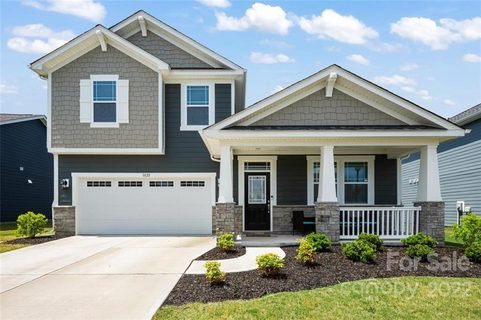 1028 Fairbrae Lane