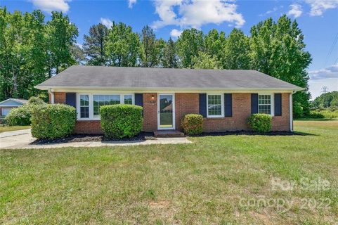 725 Tom Hunter Road