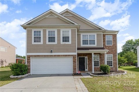 13704 Stringfellow Lane