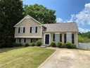 5207 Grenelefe Village Road sold home in Charlotte, SC
