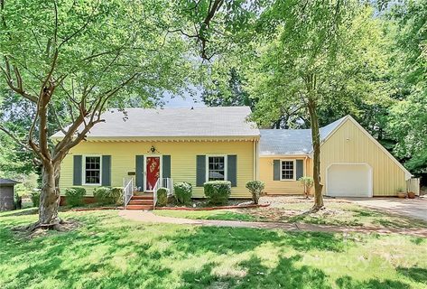 309 Holiday Road