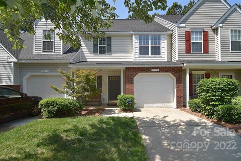 10112 University Park Lane