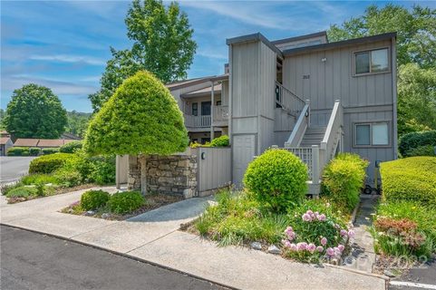202 Juniper Lane sold condo in Lakemoor Village, Laurel Park, NC