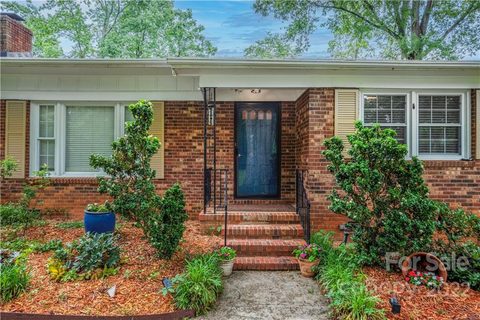 226 Weldon Circle sold home in Holly Acres, Mount Holly, NC