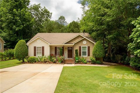 315 Sugar Creek Crossing