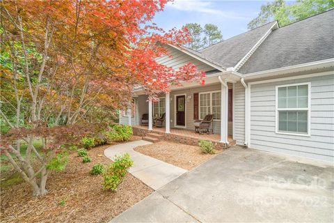 1624 Warwick Court sold home in Countryside, Lincolnton, NC