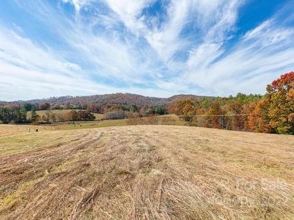 140 Golden Pasture Drive 6