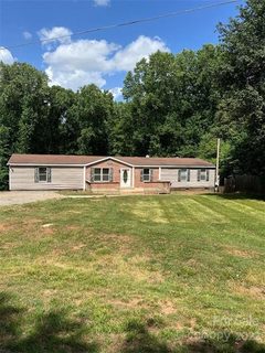 12112 Mcintosh Road sold manufactured home in Applewood, Huntersville, NC