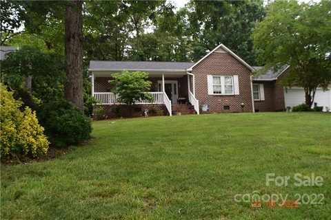302 Eastwood Drive