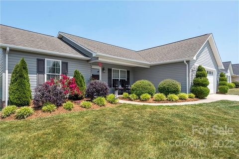 1567 Windy Holly Lane sold home in Sigmon Hollow, Newton, NC