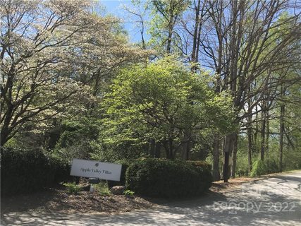 160 Whitney Boulevard 34 sold condo in Apple Valley Villas, Lake Lure, NC