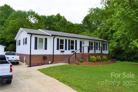 6215 Rocky River Road sold home in Foxwood Acres, Concord, NC